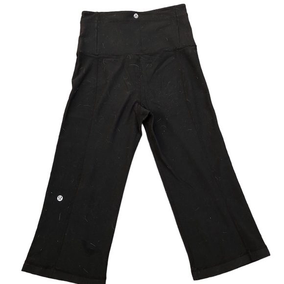 Lululemon Ladies Crops - Picture 2 of 2